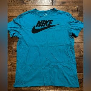 Nike T-shirt